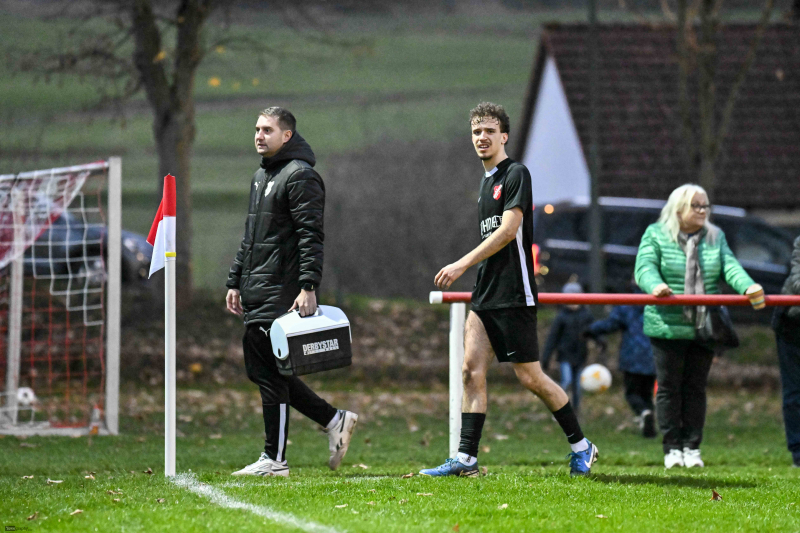 69_Yowegraphy_Jonas_Wenzel_251115_YZ93584