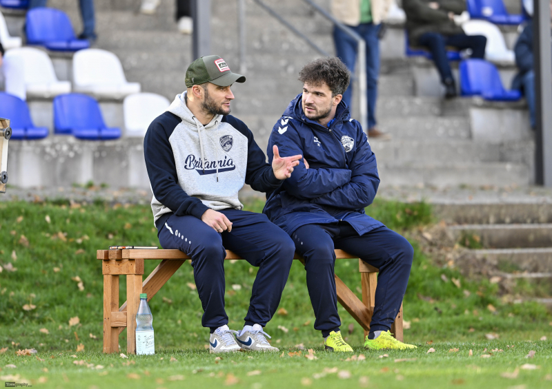 12_Yowegraphy_Jonas_Wenzel_251116_YZ94848