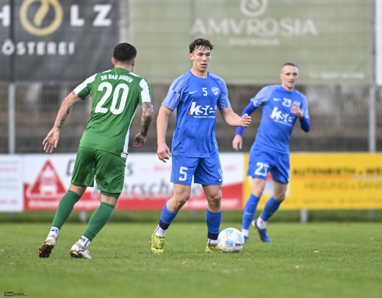 26_Yowegraphy_Jonas_Wenzel_251116_YZ95136