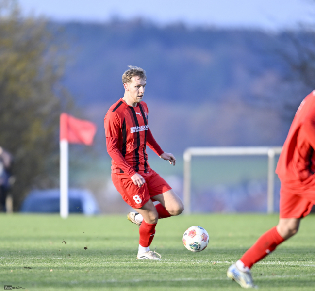 21_Yowegraphy_Jonas_Wenzel_251116_YZ95728