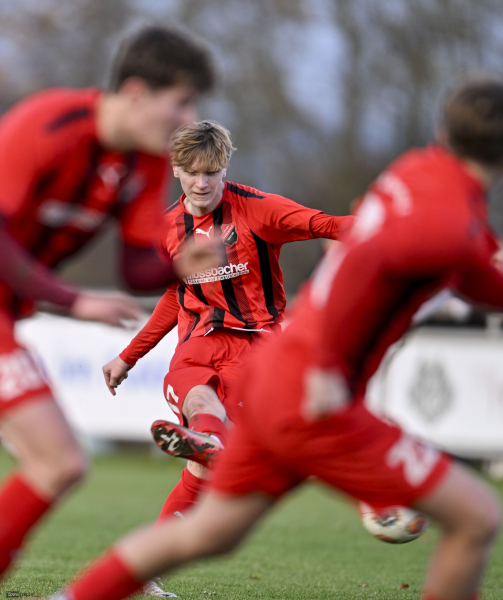 38_Yowegraphy_Jonas_Wenzel_251116_YZ95877