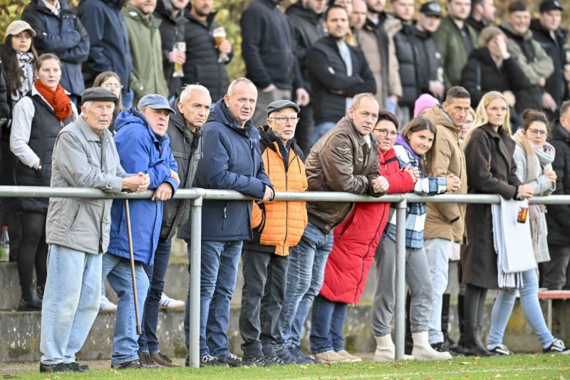 42_Yowegraphy_Jonas_Wenzel_251116_YZ95926