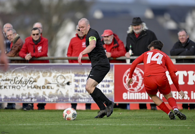 54_Yowegraphy_Jonas_Wenzel_251116_YZ96084