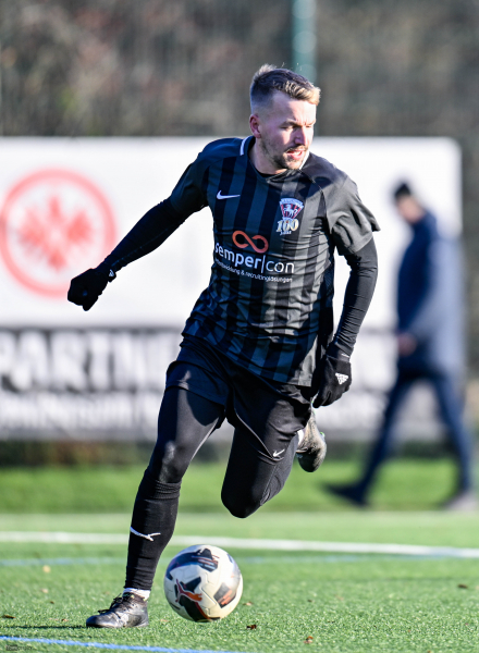 64_Yowegraphy_Jonas_Wenzel_251123_YZ99714