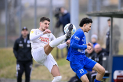 SV Flieden - SV Steinbach: Lukas Hildenbrand gegen Leandro Müller