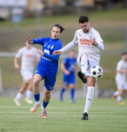 SV Flieden - SV Steinbach: Merlin Sippel gegen Lukas Hildenbrand