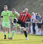 TSV Ufhausen - SG Haselbach: Dennis Mehler gegen Maxim Heidenreich