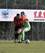 TSV Ufhausen - SG Haselbach: Pierre Mistretta gegen Michael Krist