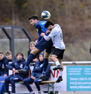 Hünfelder SV - FC Hanau 93: Maximilian Fröhlich gegen Okan Savas