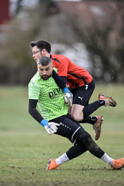TSV Dalherda - SG Kerzell II Löschenrod II: Petrit Budakova gegen Rene Kolbe