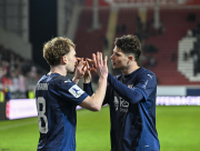 Hessenpokal OFC Kickers Offenbach - SG Barockstadt Fulda: Moritz Dittmann mit Roko Ivankovic