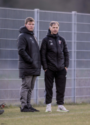 SV Großenlüder - SG Bronnzell: Johannes Ihrig mit Zlatko Radic