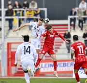 SG Barockstadt Fulda Lehnerz - Kickers Offenbach: Aaron Frey gegen Jelle Goselink