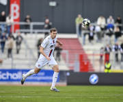 SG Barockstadt Fulda Lehnerz - Kickers Offenbach: Aaron Frey