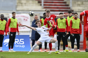 SG Barockstadt Fulda Lehnerz - Kickers Offenbach: Moritz Dittmann gegen Kristjan Arh Cesen