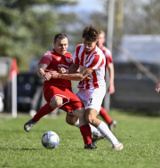 SG Sickels - SG Oberzell Züntersbach: Niklas Budesheim gegen Simon Deuker
