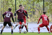 10_Yowegraphy_Jonas_Wenzel_190426_YZ90417