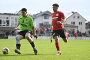 TSV Künzell - SV Neuhof: Marcelo Nogueira De Sousa Junior gegen Simon Herbach