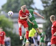 15_Yowegraphy_Jonas_Wenzel_260606_YZ92045