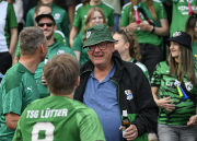 89_Yowegraphy_Jonas_Wenzel_260606_YZ94129