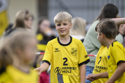 13_Yowegraphy_Jonas_Wenzel_260610_YZ96607