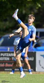 40_Yowegraphy_Jonas_Wenzel_260808_YZ96720