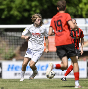 20_Yowegraphy_Jonas_Wenzel_260809_YZ98687
