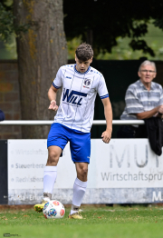 25_Yowegraphy_Jonas_Wenzel_260821_YZ99389