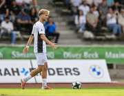 24_Yowegraphy_Jonas_Wenzel_260828_YZ95037