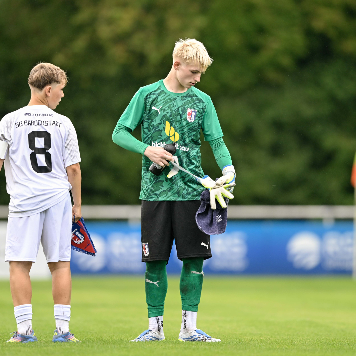 10_Yowegraphy_Jonas_Wenzel_260913_YZ93937