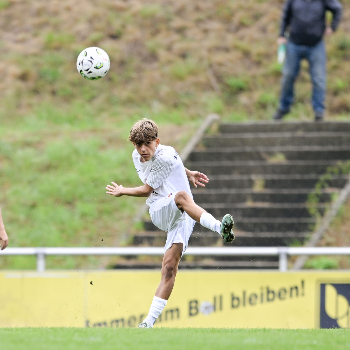 21_Yowegraphy_Jonas_Wenzel_260913_YZ94017