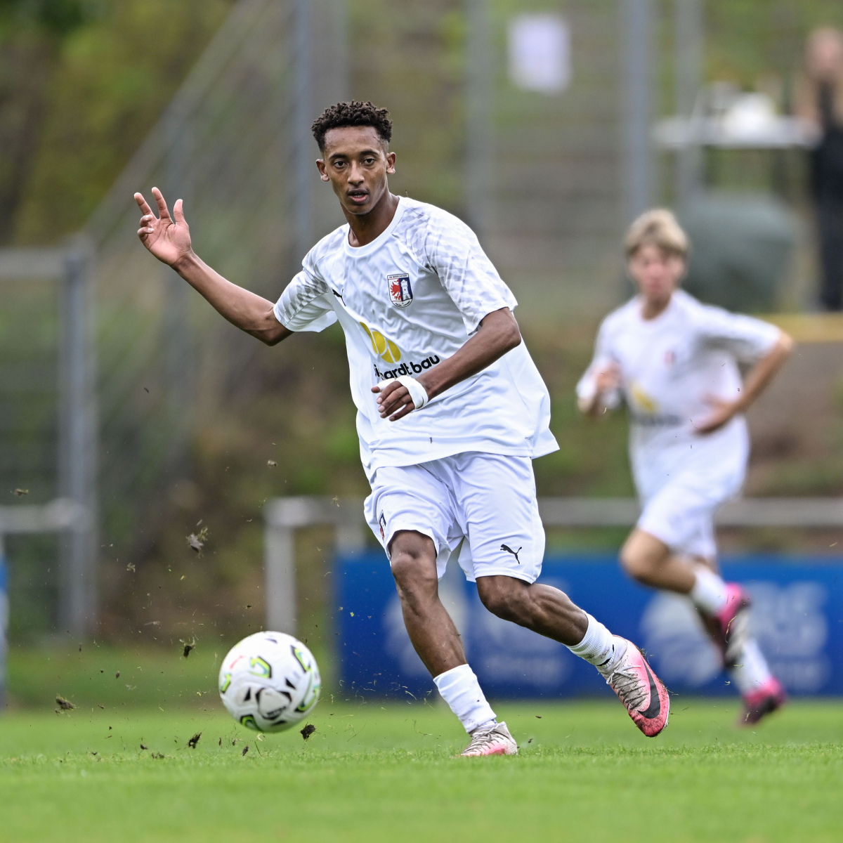 45_Yowegraphy_Jonas_Wenzel_260913_YZ94247