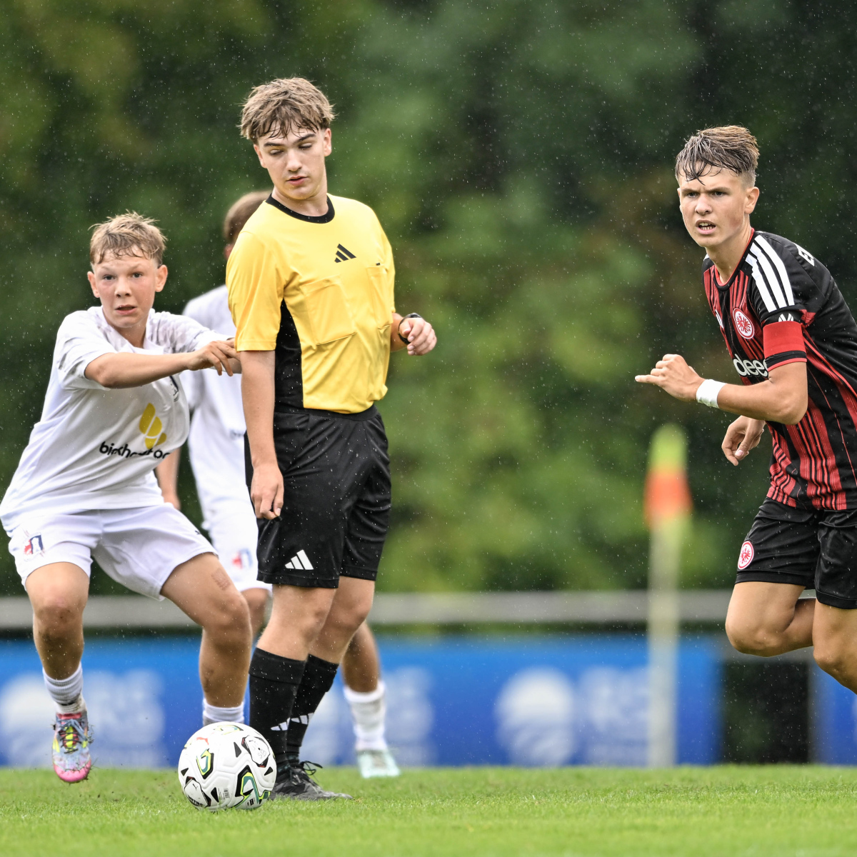 63_Yowegraphy_Jonas_Wenzel_260913_YZ94524