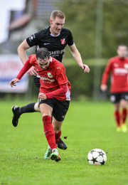 32_Yowegraphy_Jonas_Wenzel_260920_YZ98030