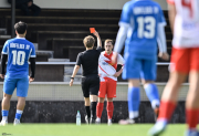 Hünfelder SV - SV Wölf: Rote Karte