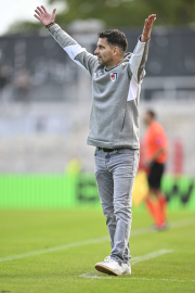 95_Yowegraphy_Jonas_Wenzel_261010_YZ91777