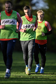 11_Yowegraphy_Jonas_Wenzel_261010_YZ92232