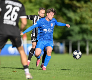 10_Yowegraphy_Jonas_Wenzel_261011_YZ92335