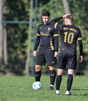 15_Yowegraphy_Jonas_Wenzel_261011_YZ90495