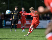 46_Yowegraphy_Jonas_Wenzel_261011_YZ91161