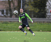 23_Yowegraphy_Jonas_Wenzel_261025_YZ99255