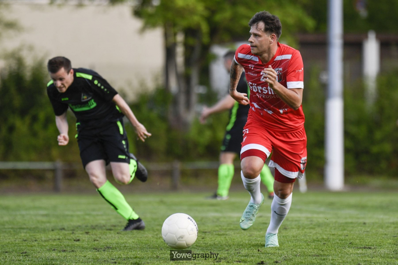 11_Yowe_Jonas_Wenzel__YOW0147