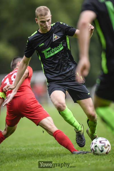 26_Yowe_Jonas_Wenzel__YOW7111