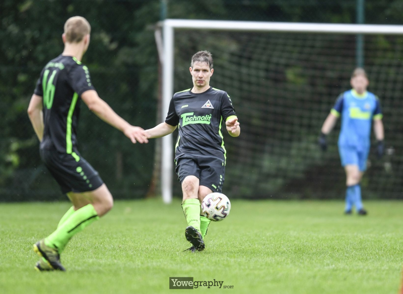 30_Yowe_Jonas_Wenzel__YOW7212